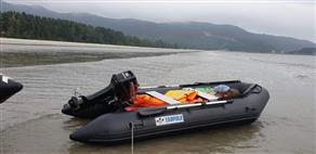 Thuyền hơi Tadpole SA330